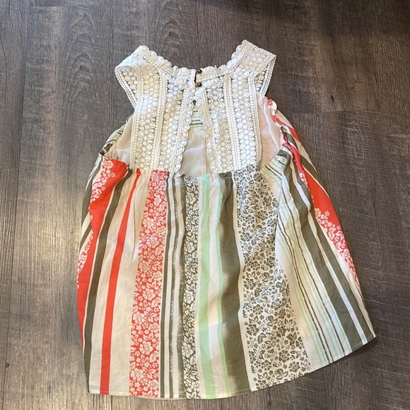 SOLD❤️❤️❤️ Cabi Whisper gauze crochet lace trim tank - Picture 4 of 7